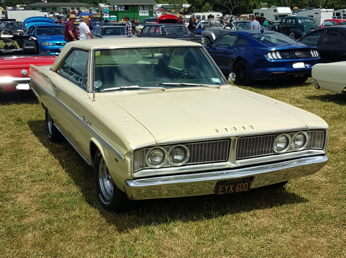 EYX 600, Dodge Coronet 5th gen 1966 2-door Sedan (21; BW; B-body), 1st facelift, 1965–1966