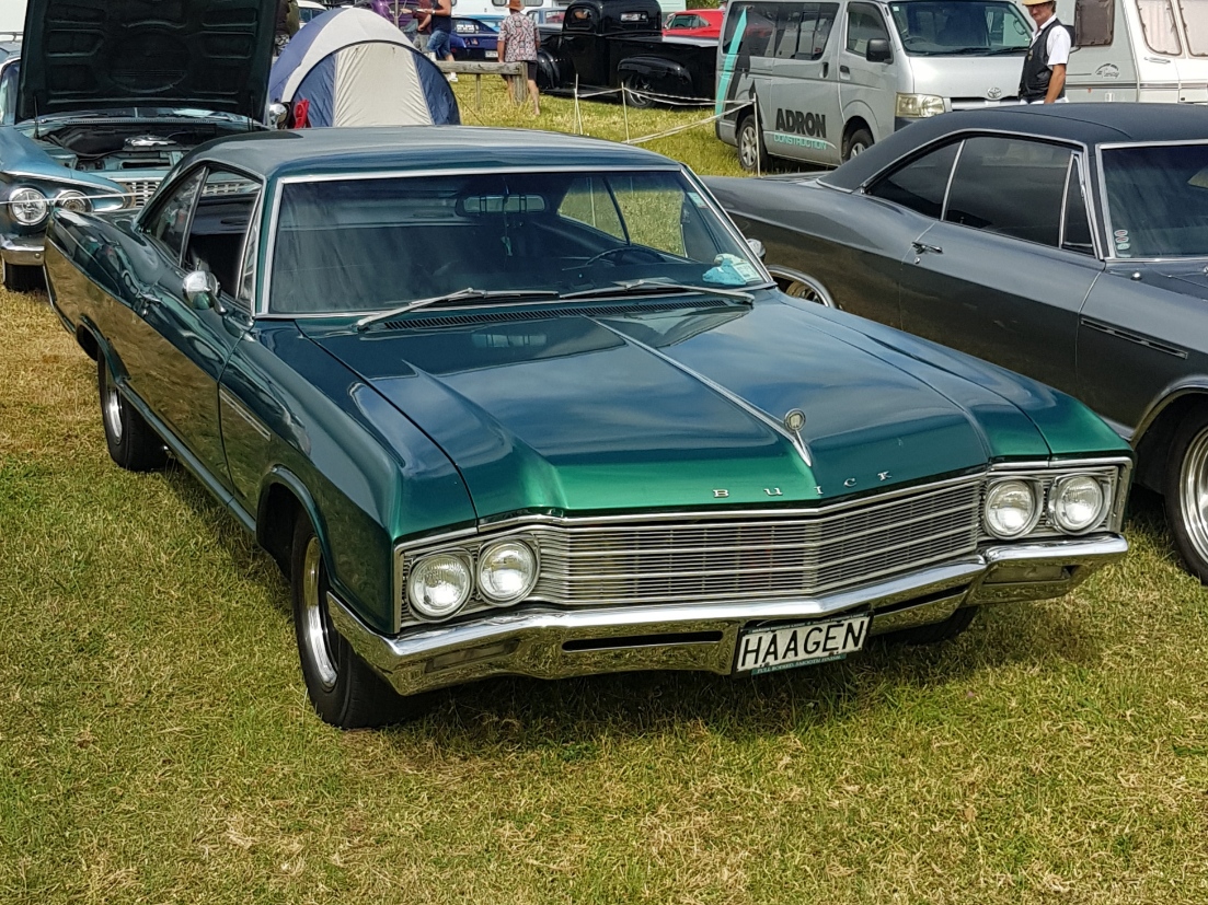 HAAGEN, Buick LeSabre 3rd gen 1966 2-door Hardtop (45237/45437; B-body), 1st facelift, 1965–1966