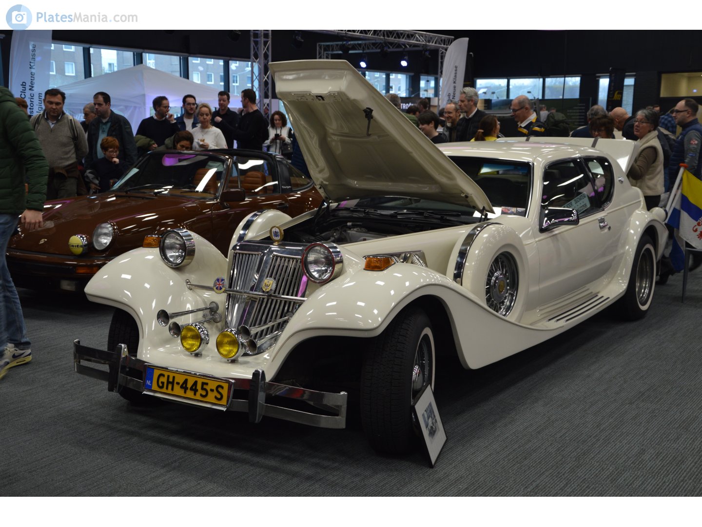 GH-445-S, Mercury Cougar 7th gen (66D; MN12), 1988–1990