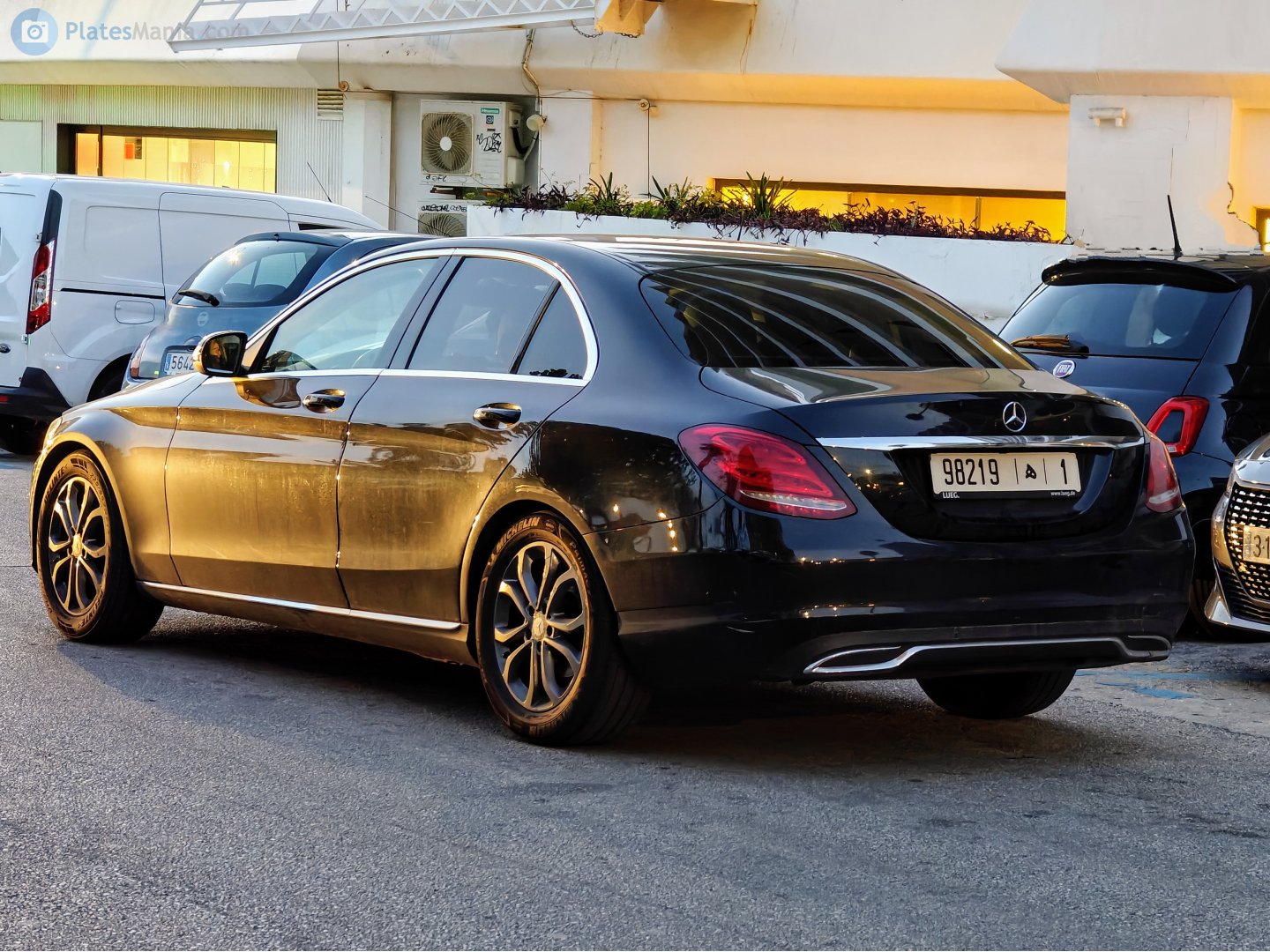 98219|ھ|1, Mercedes-Benz C-Klasse 4th gen Sedan (W205), 2014–2021