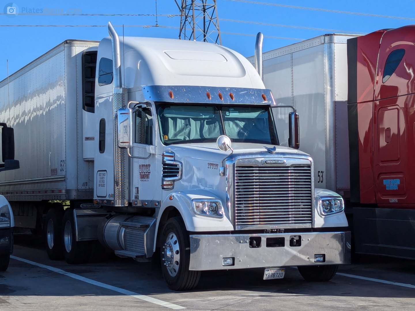 YP78720, Freightliner 122SD 