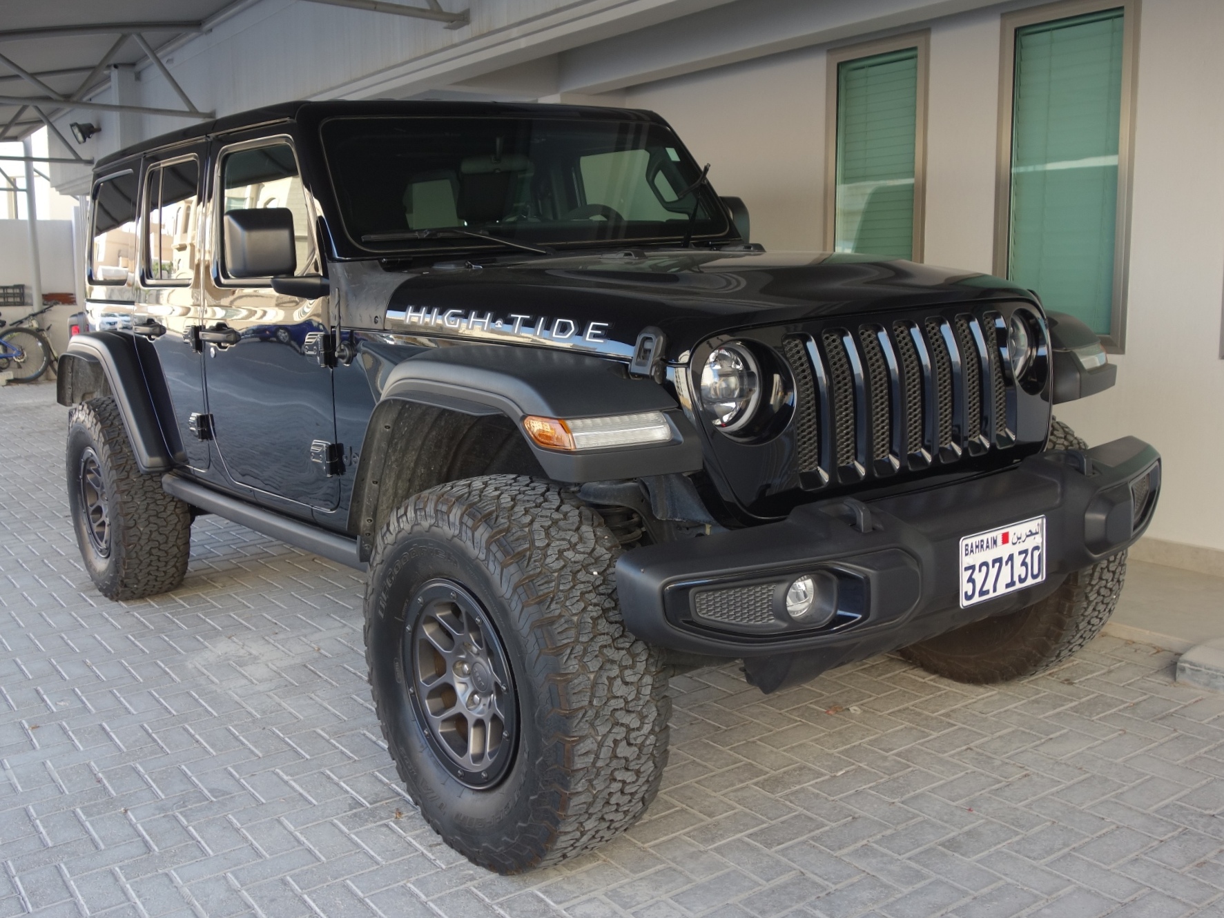 327130, Jeep Wrangler 4th gen 5-door SUV (JL), 2018–