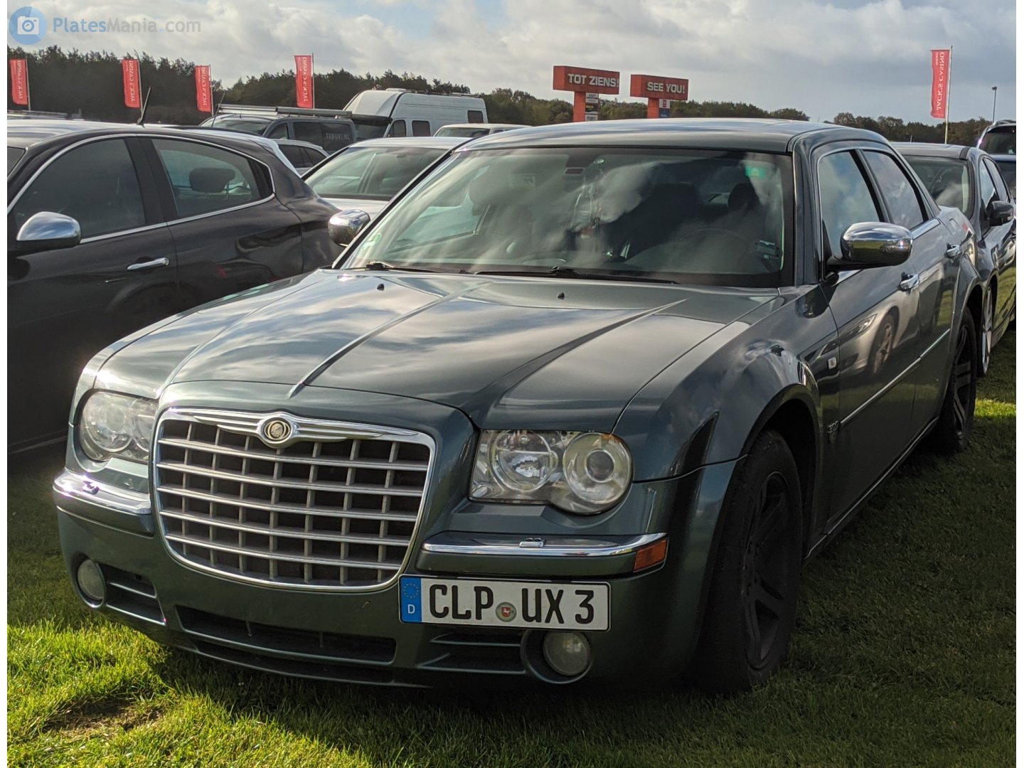 CLP UX 3, Chrysler 300/300C 1st gen Sedan (LX), 2004–2010
