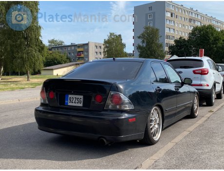 92 ZSG, Lexus IS