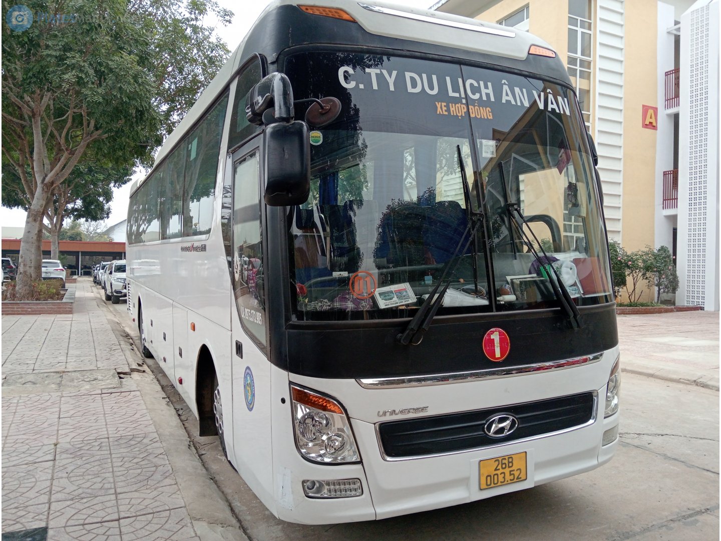 26B-003.52, Hyundai Universe Xpress 