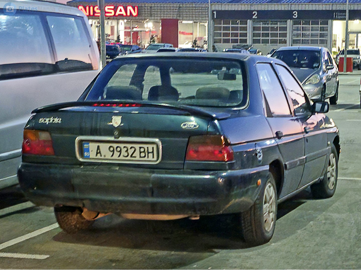 A 9932 BH, Ford Escort 5th gen Sedan (AFL; Global-market), 1993–1995