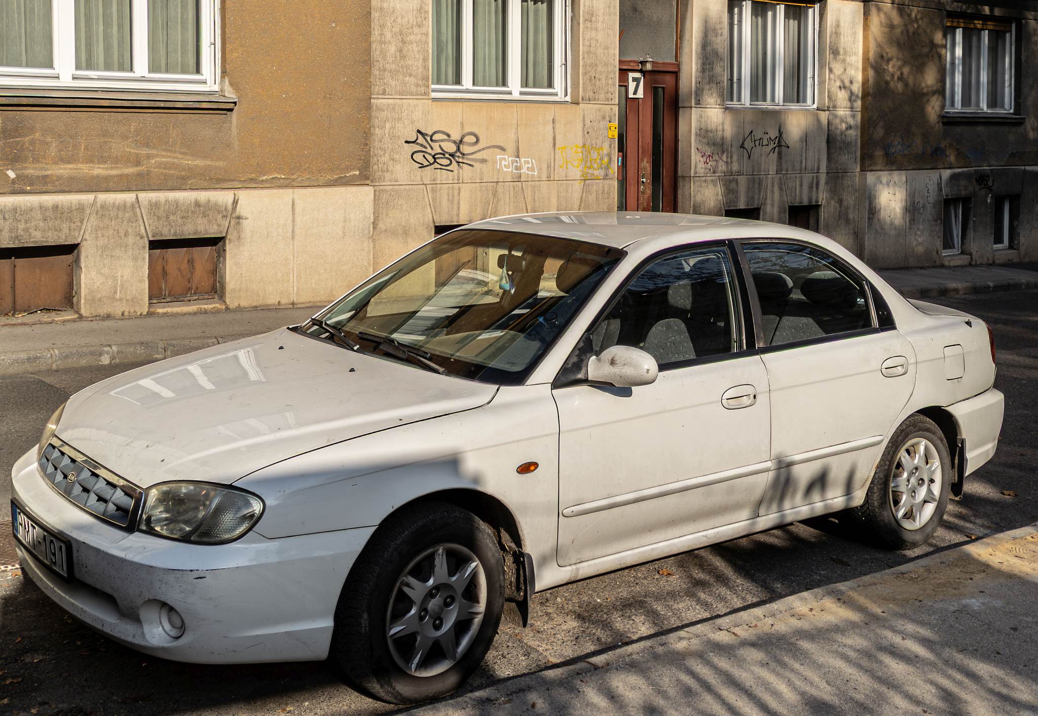 PMT-191, Kia Sephia 2nd gen (II) Sedan (S-II), facelift, 2001–2004