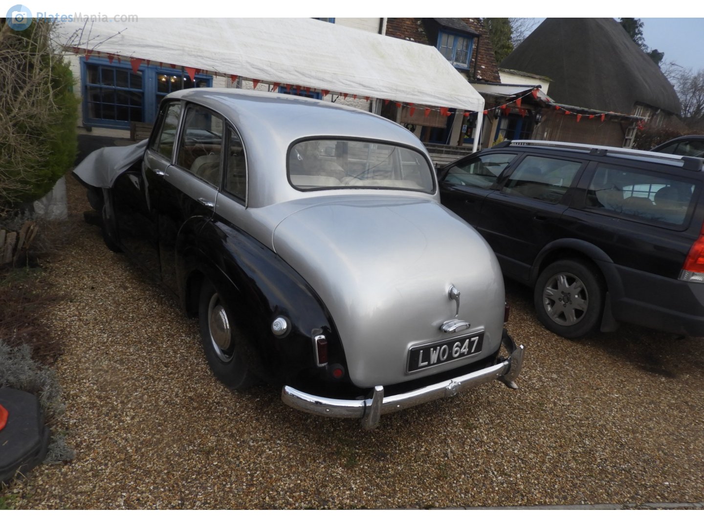 LWO647, Daimler Conquest 