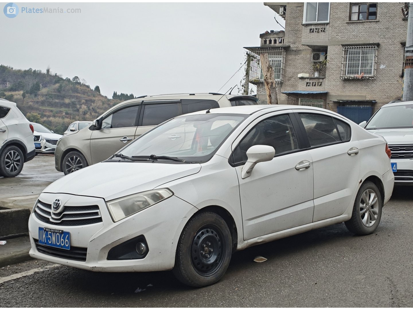 川K·5W066, Brilliance (Huachen Zhonghua) H230 