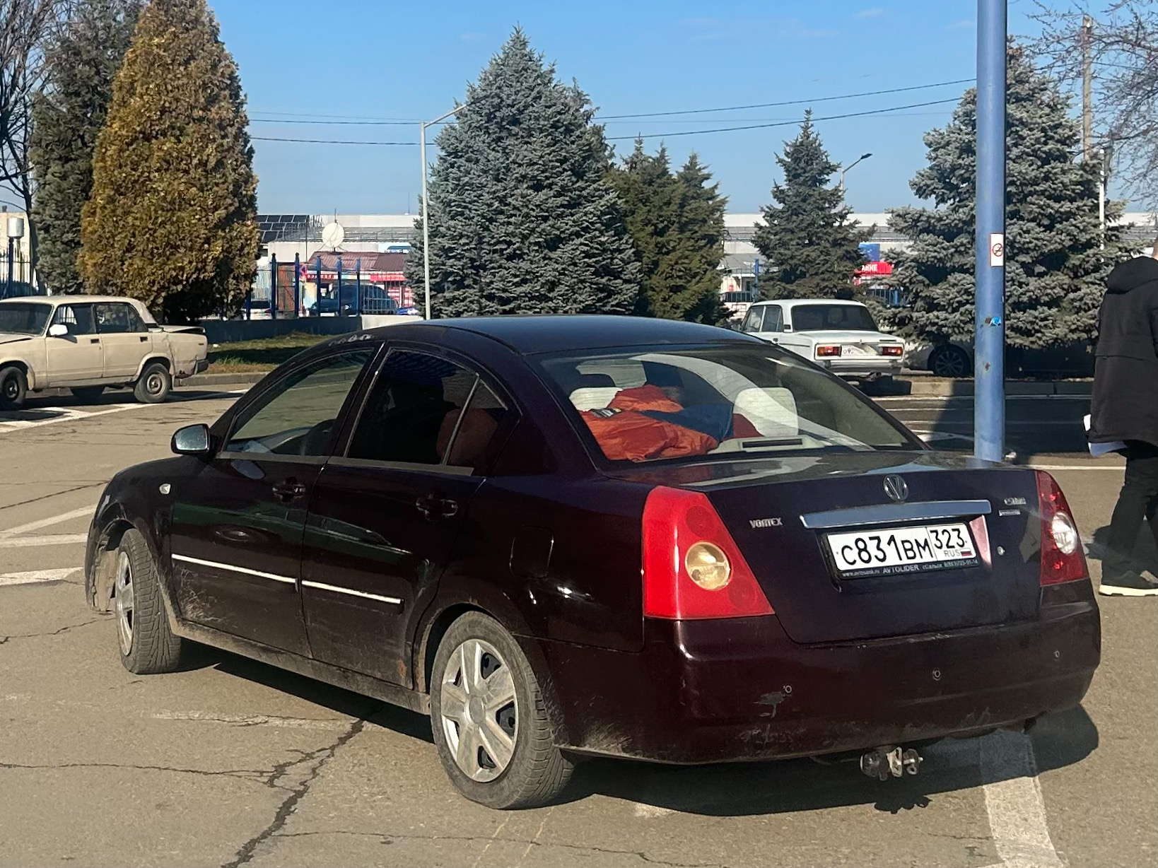 с 831 вм 323, Vortex Estina 1st gen, 2008–2012