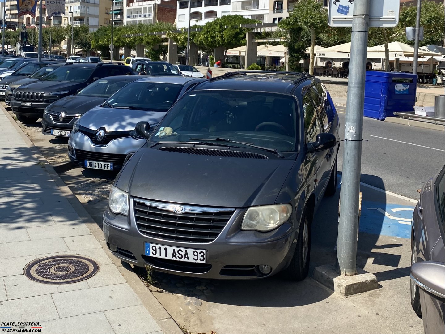 911 ASA 93, Chrysler Grand Voyager 4th gen (RS), 2000–2007