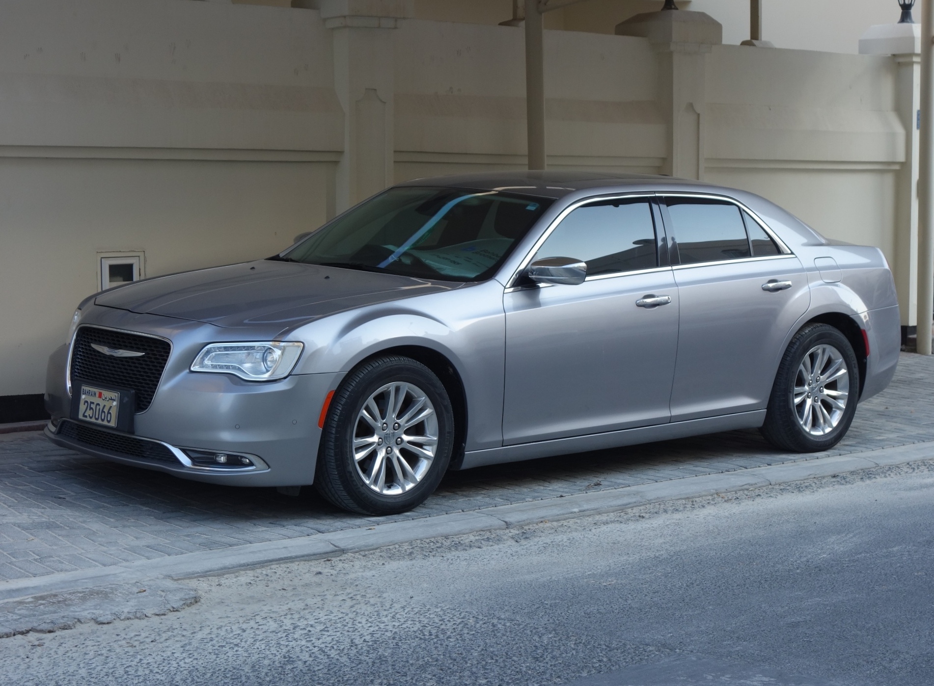 25066, Chrysler 300/300C 2nd gen (LD), facelift, 2014–2023