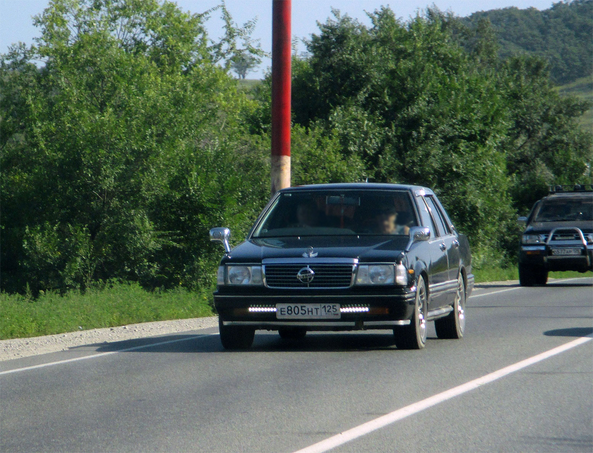 е 805 нт 125, Nissan Gloria 8th gen Sedan (Y31), facelift, 1991–2014