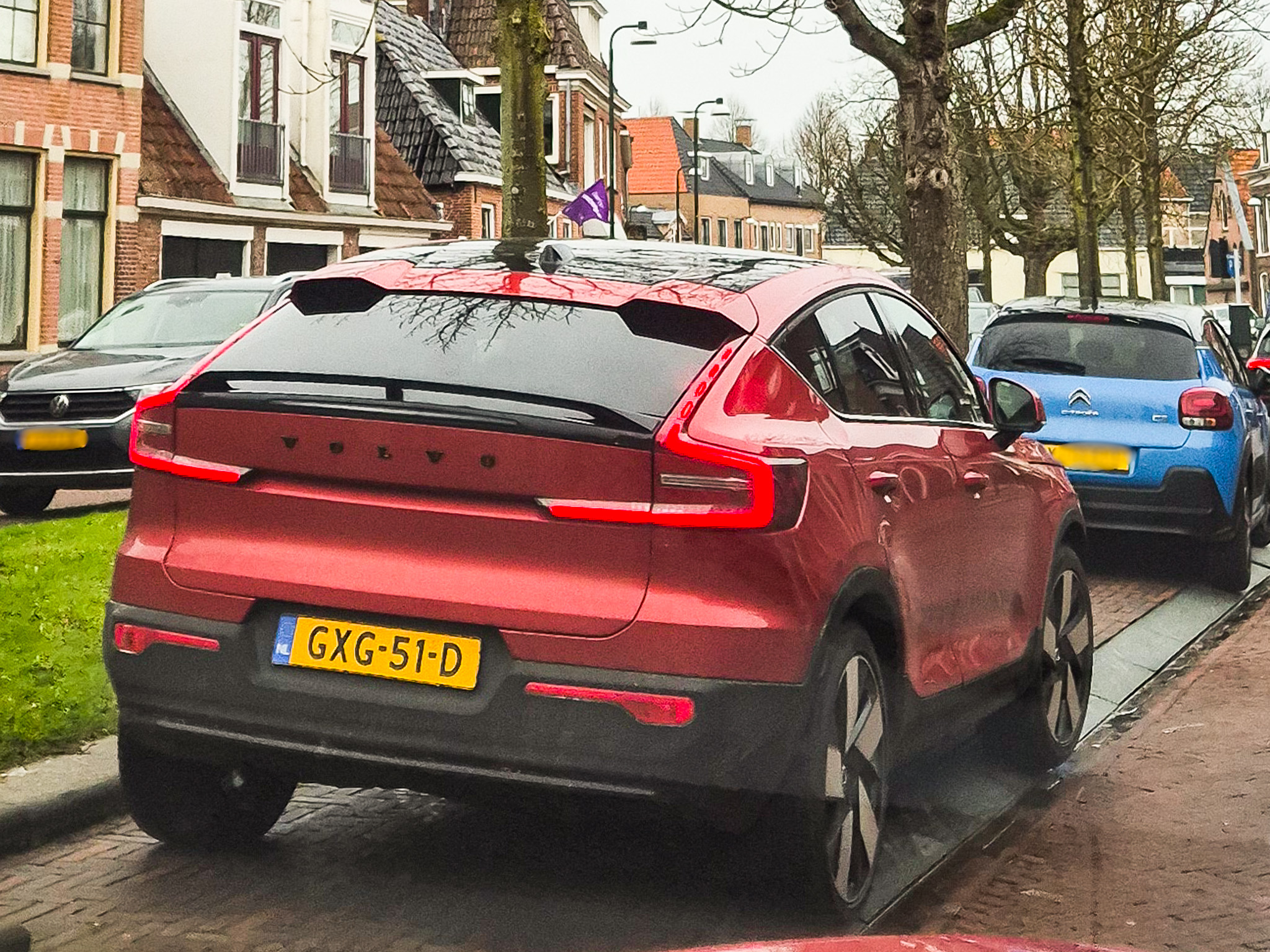 GXG-51-D, Volvo EC40 