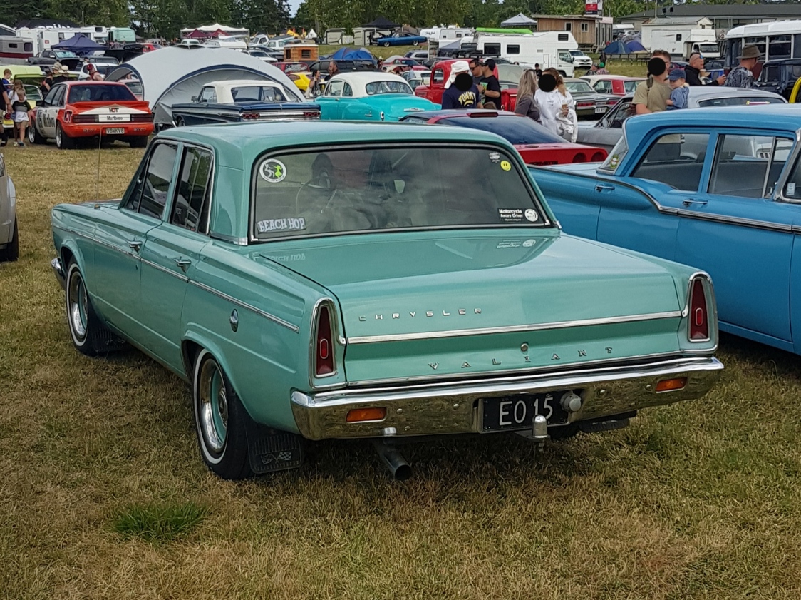 EO15, Chrysler Valiant 
