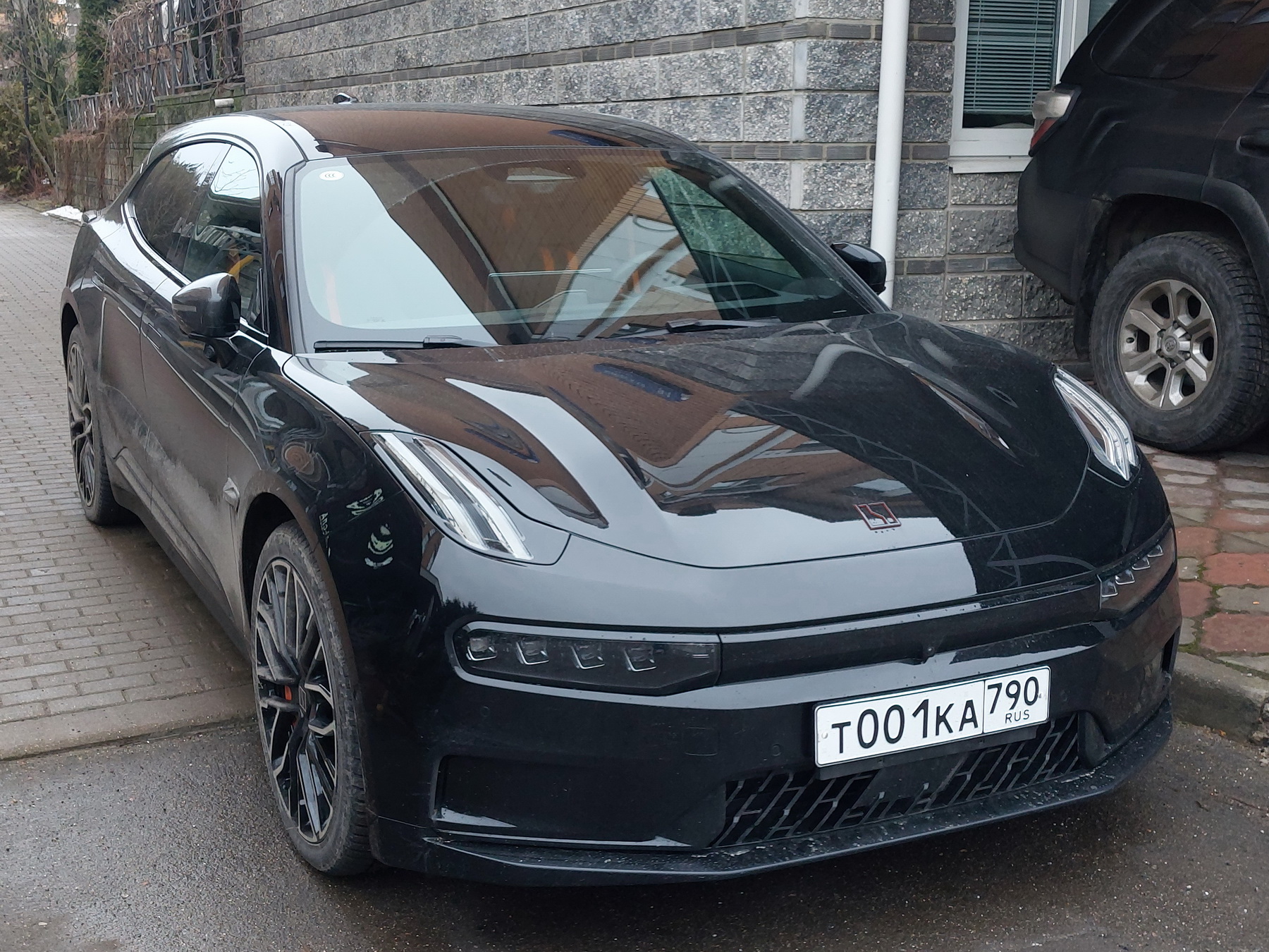 т 001 ка 790, Zeekr 001 1st gen, 2021–2024