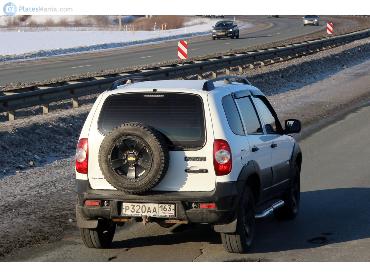 р 320 аа 163, Chevrolet 2123 Niva 1st gen, facelift, 2009–2020