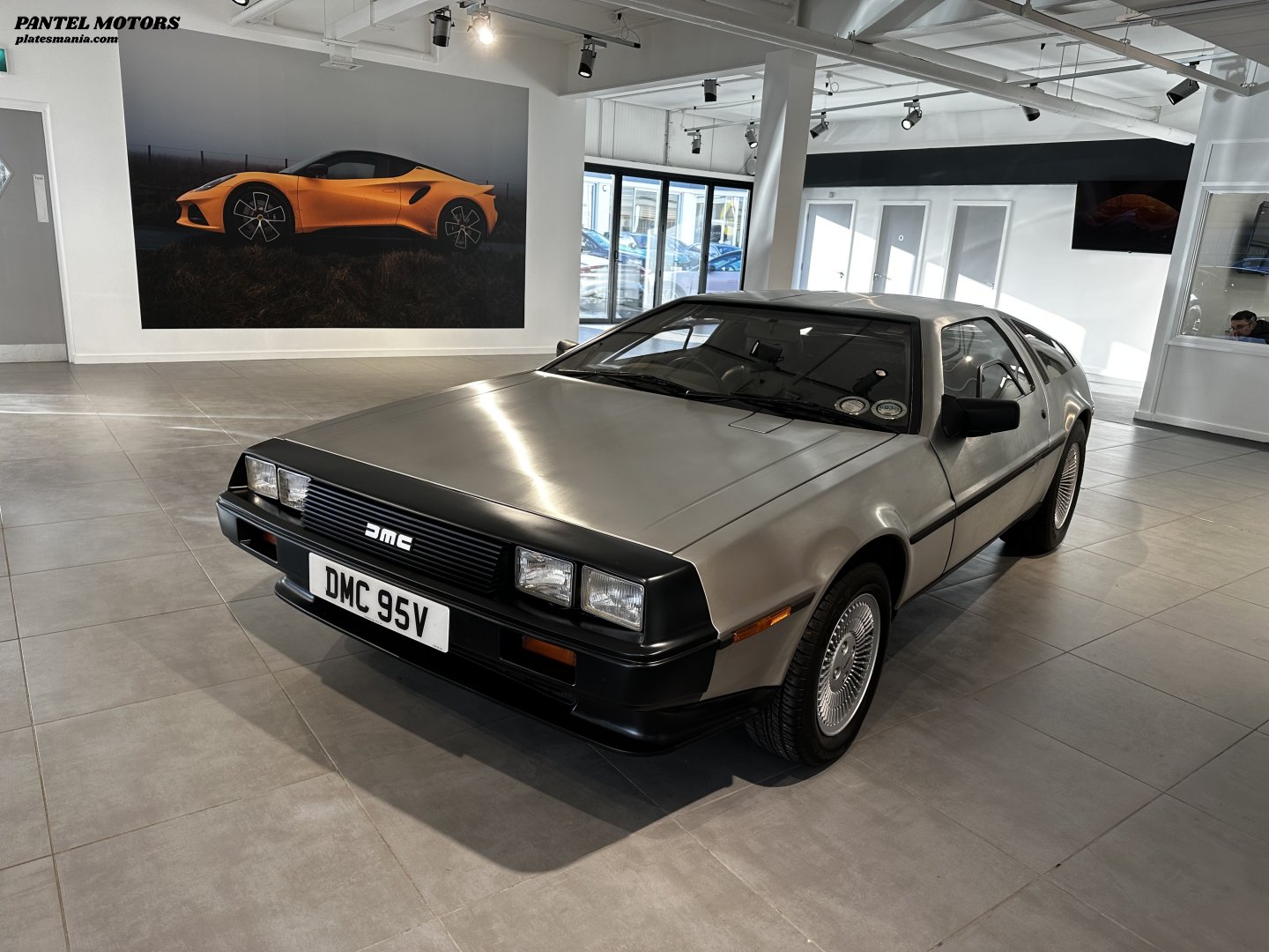 DMC95V, DeLorean Motor Company DMC-12 