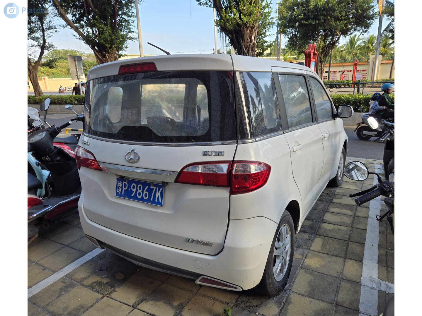 豫P·9867K, Changan (Chana) Eulove 