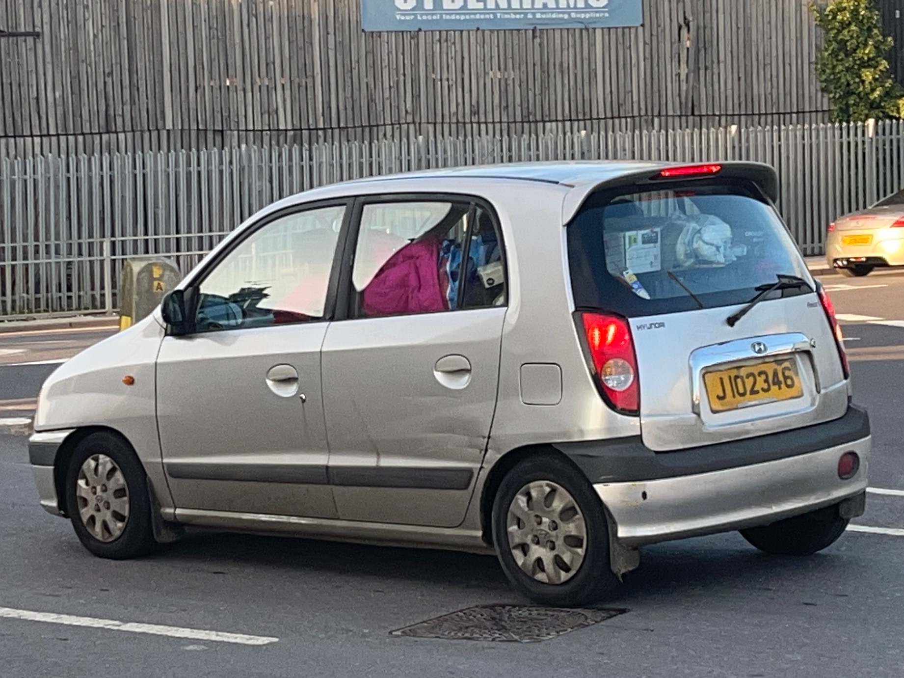 J102346, Hyundai Amica 1st gen (MX; UK-market), 1999–2004