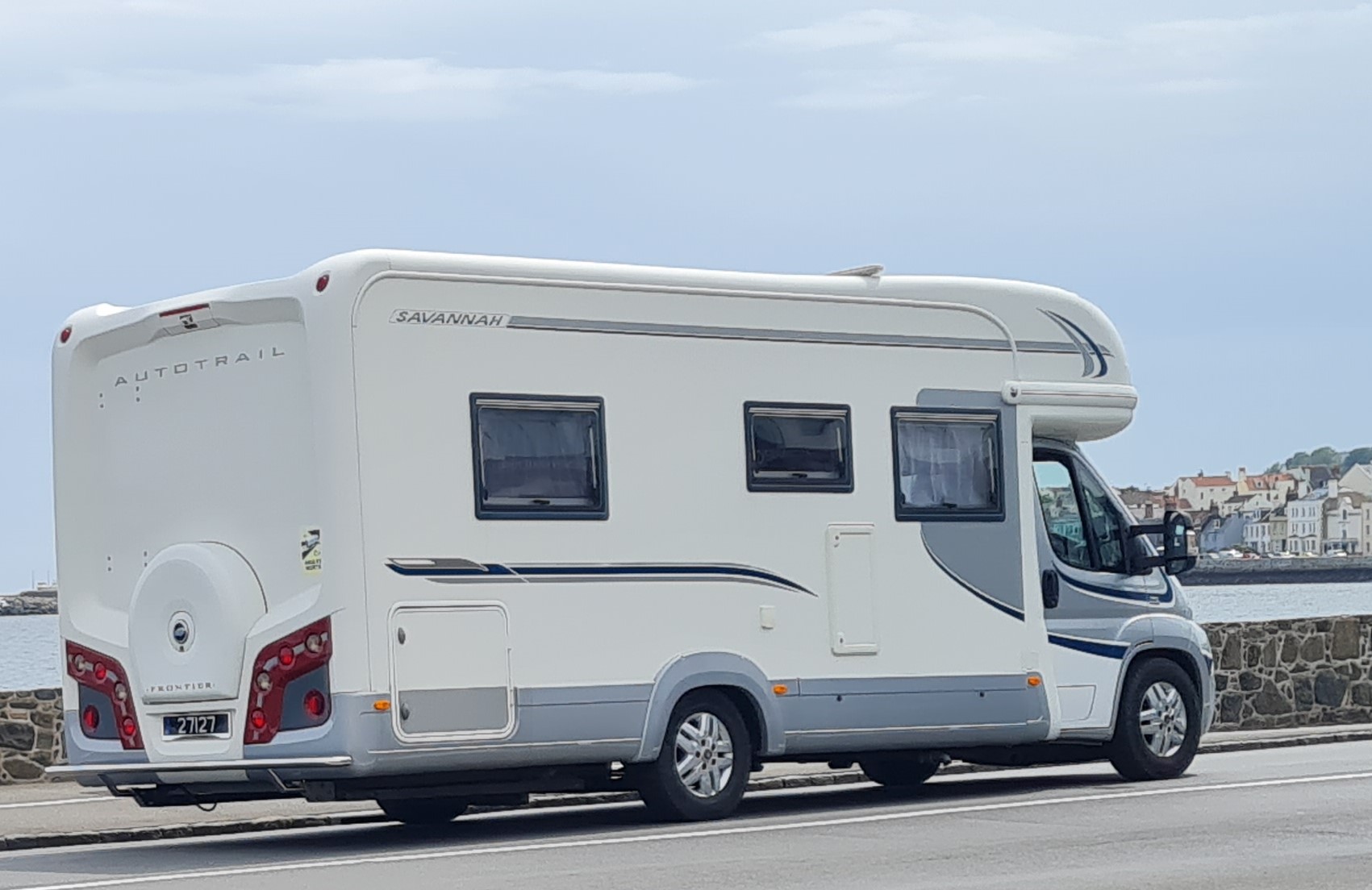 27127, Autotrail Frontier 