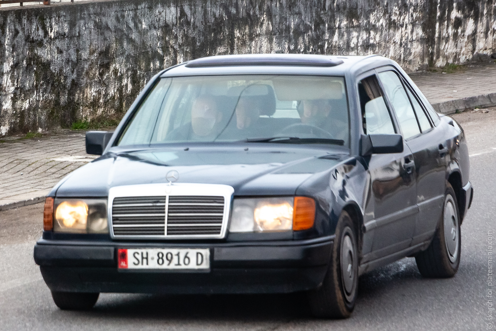 SH 8916 D, Mercedes-Benz E-Klasse 1st gen Sedan (W124), 1984­–1995