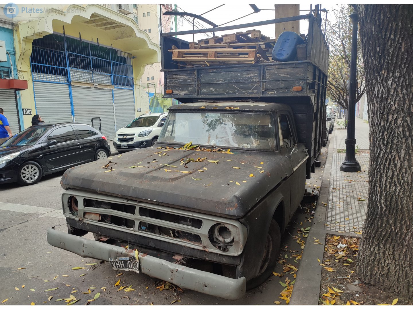 VHH 003, Dodge D-Series 2nd gen, 1965–1971