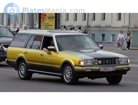 о365хт46, Toyota Crown