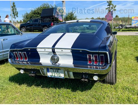 13V 2210, Ford Mustang