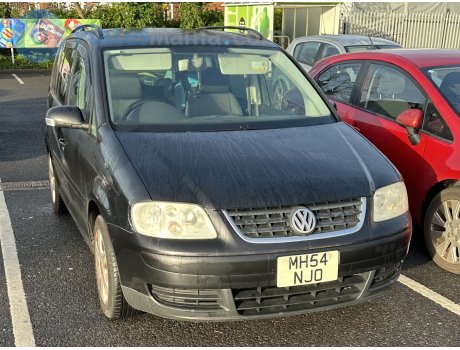 MH54 NJO, Volkswagen Golf Touran