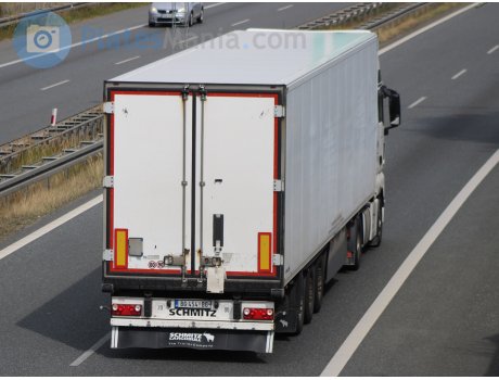 BG-454 BG, Schmitz SKO