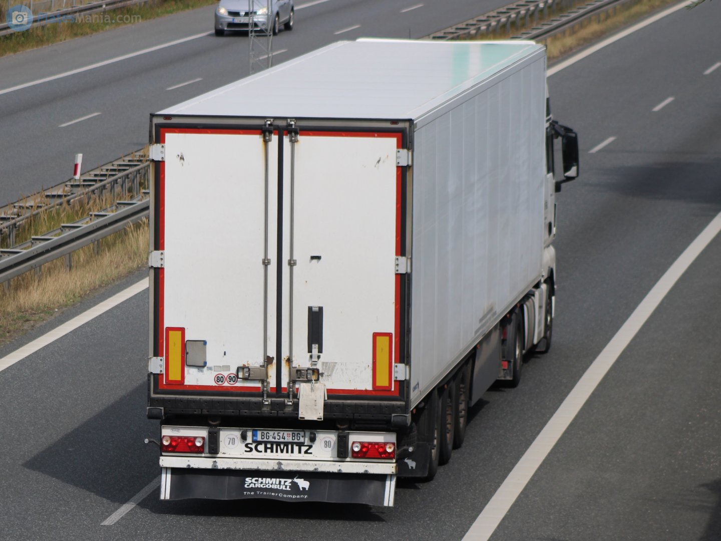 BG-454 BG, Schmitz SKO 