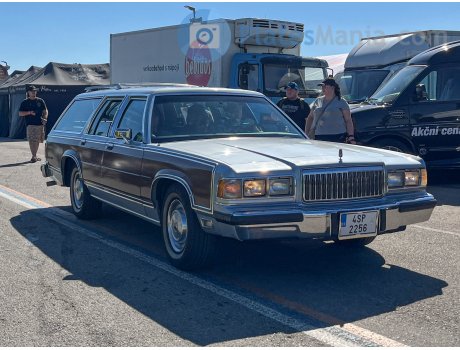 4SP 2256, Mercury Grand Marquis