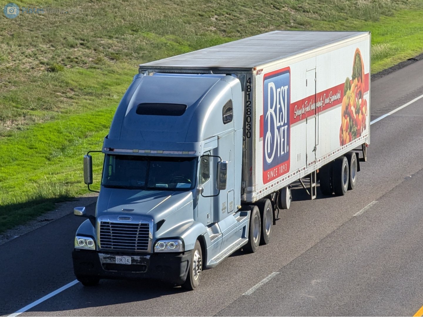 69K T4L, Freightliner Century Class 