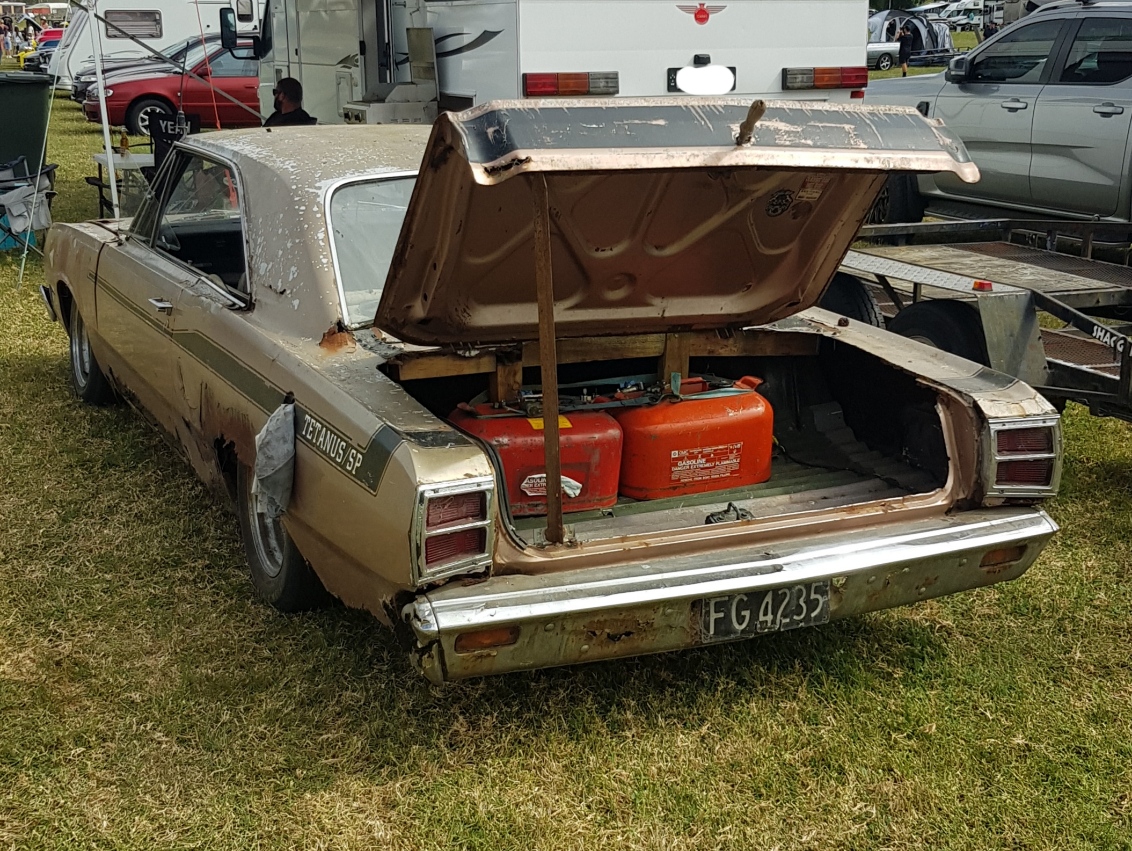 FG4235, Chrysler Valiant 
