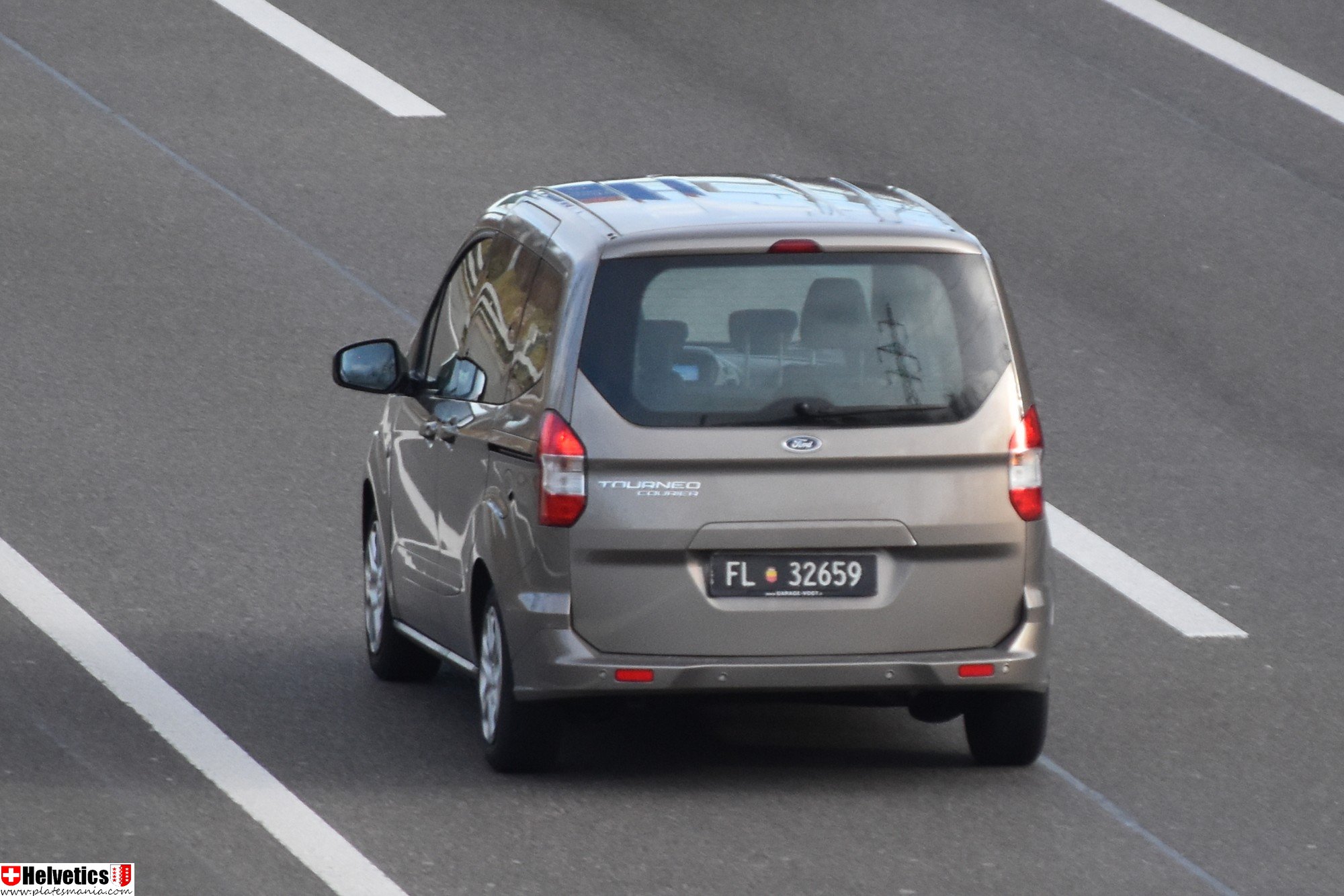 FL 32659, Ford Tourneo Courier 1st gen (B460/JU2), 2014–