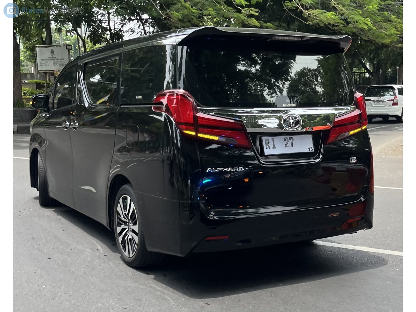 RI 27, Toyota Alphard 3rd gen (AH30), 2015­–2023