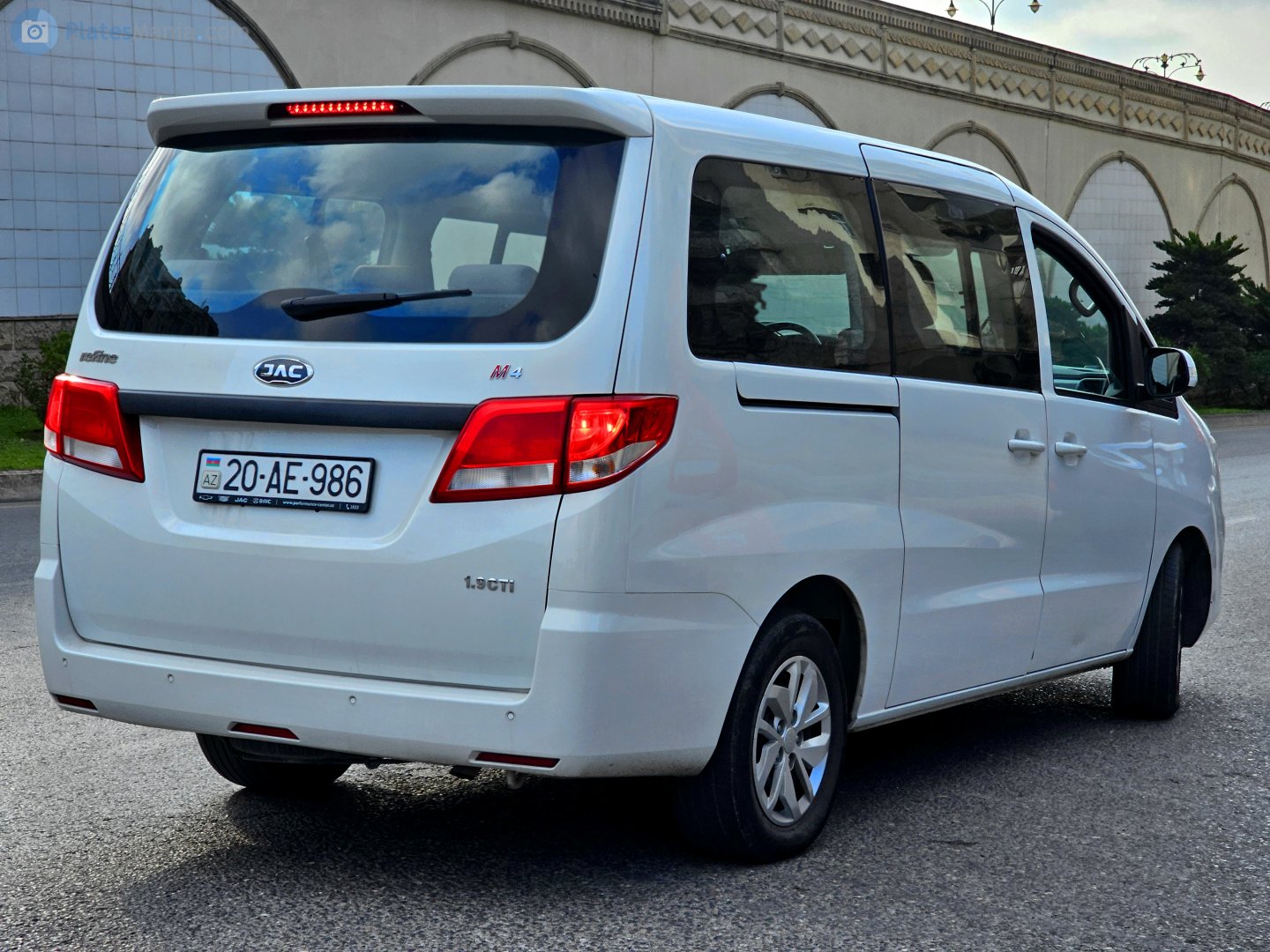 20 AE 986, JAC Refine M4 