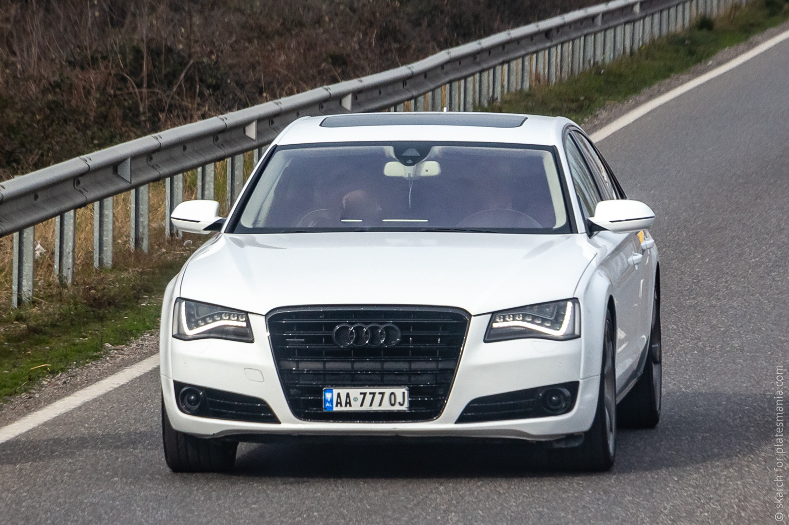 AA 777 OJ, Audi A8 3rd gen (D4/4H), 2009–2013