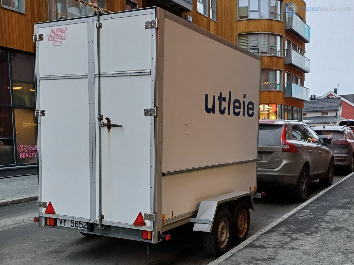 VY 5652, Hammer-Henger 