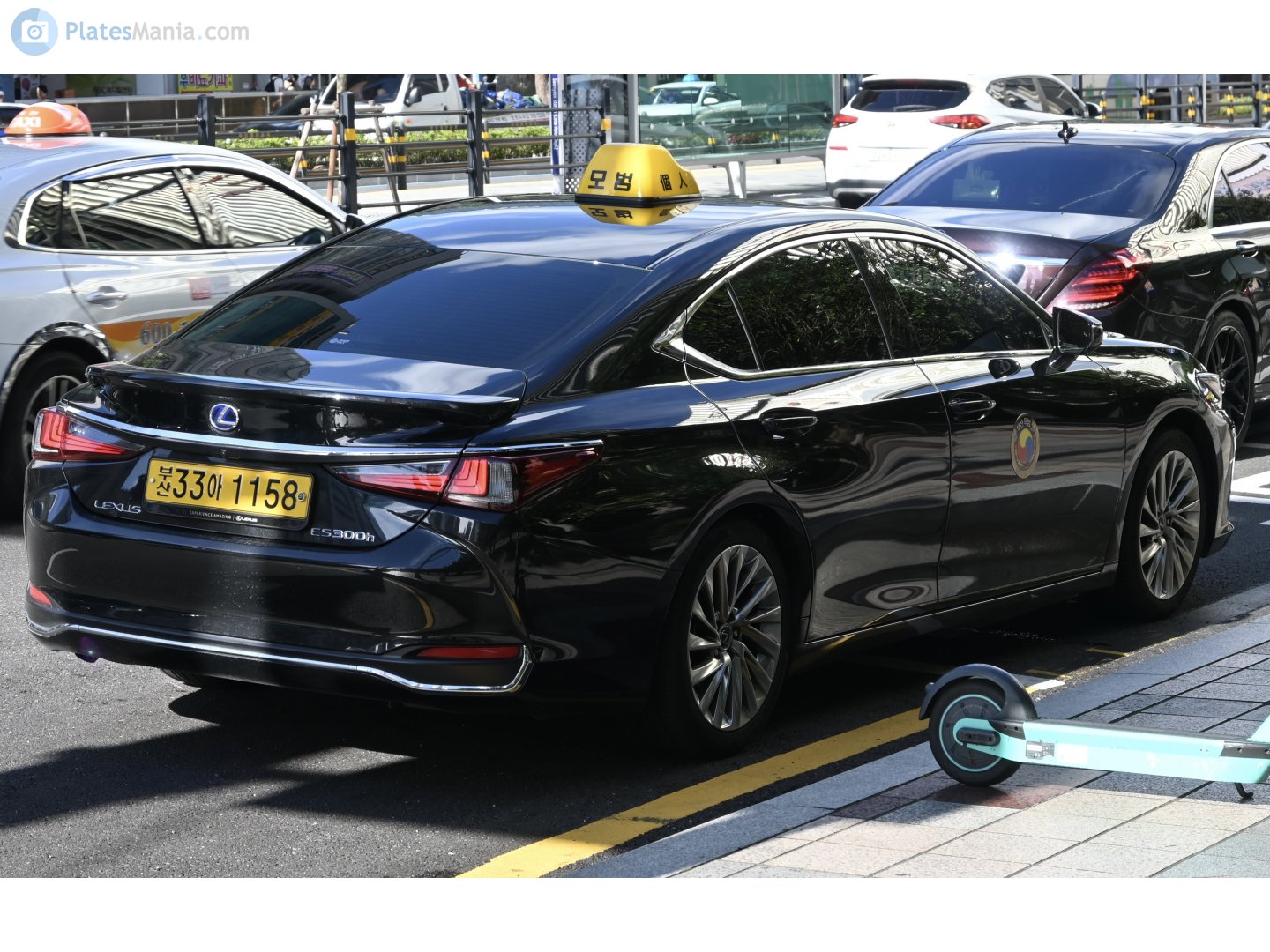 부산33바 1158, Lexus ES 7th gen (XZ10), 2018–