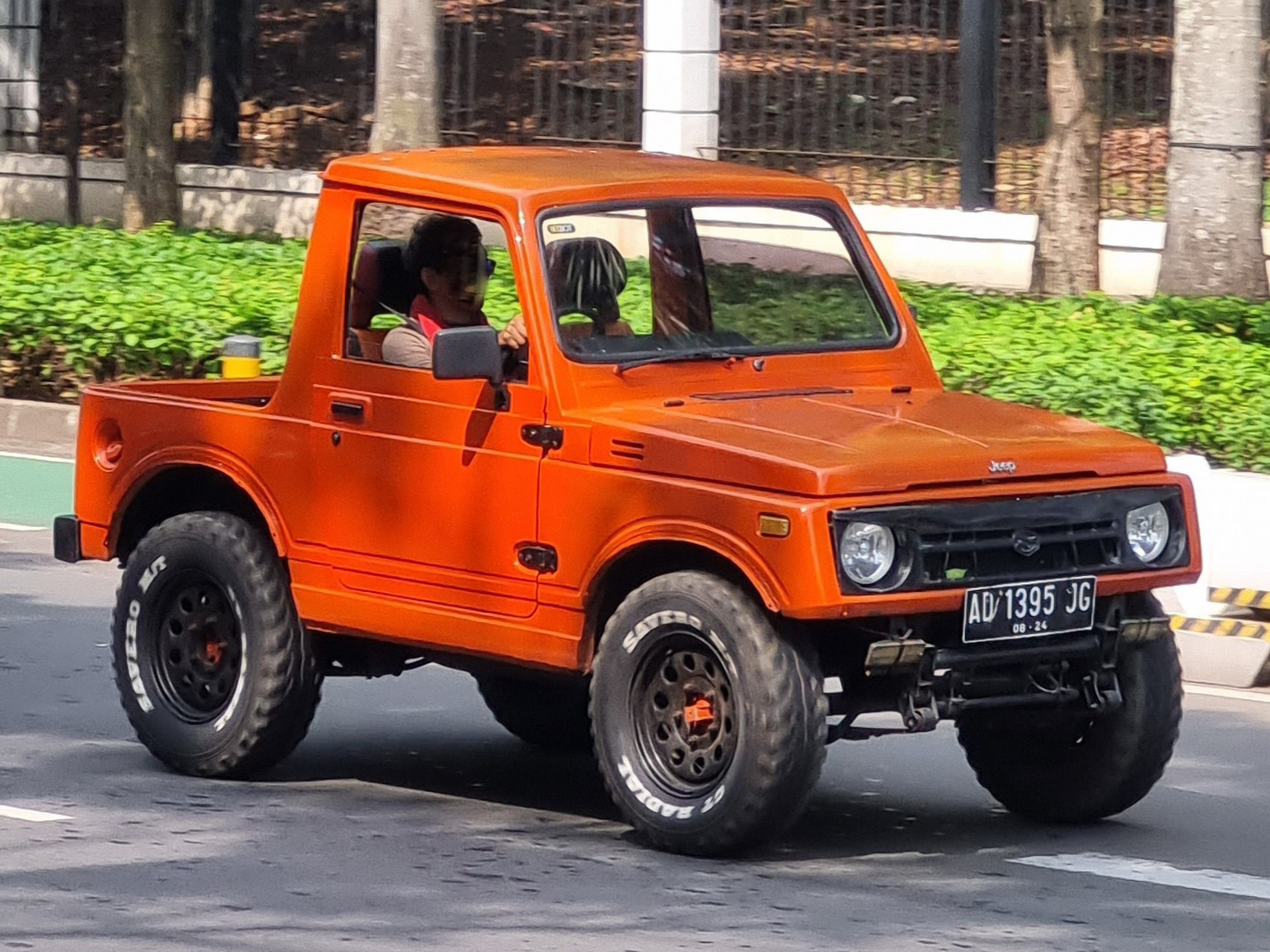 AD 1395 JG, Suzuki Jimny 2nd gen (SJ/JA/JB), 1981–1998