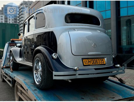 01 H 008335, Studebaker Dictator