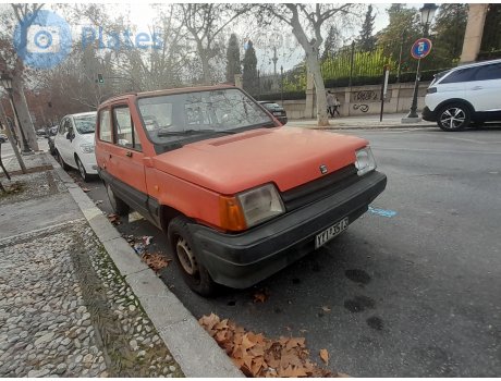 YYI-3513, SEAT Marbella