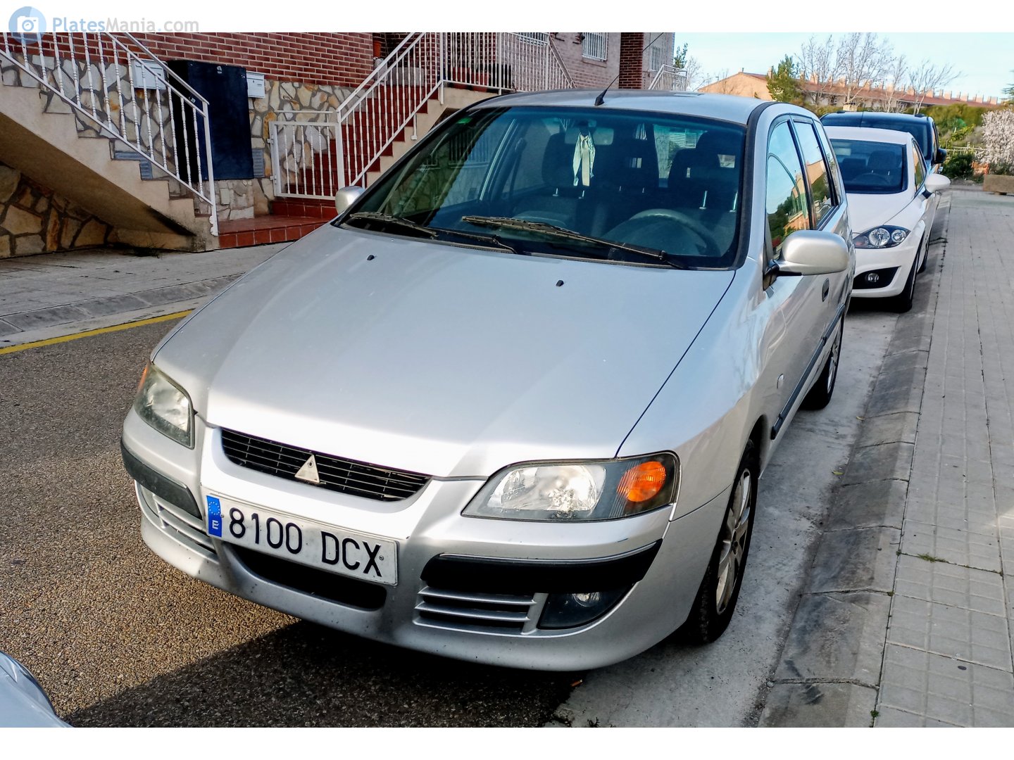 8100 DCX, Mitsubishi Space Star 1st gen (DG), facelift, 2002–2005