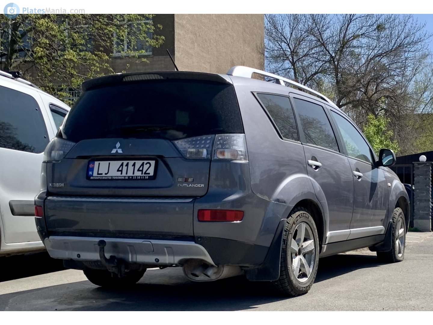 LJ 41142, Mitsubishi Outlander 2nd gen (XL) (CW/ZG/ZH), 2005–2013