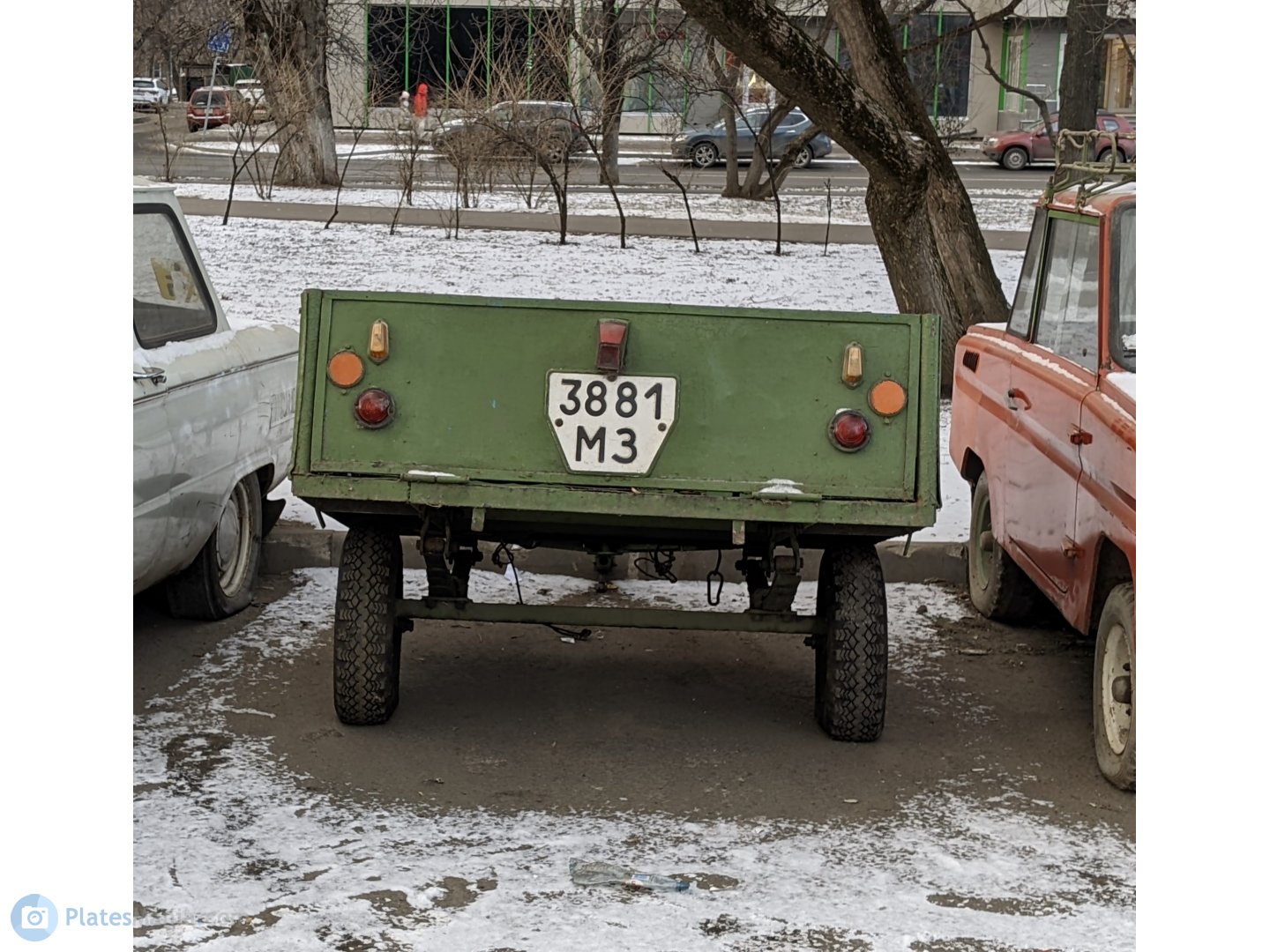 3881 МЗ, Trailers (1977) 