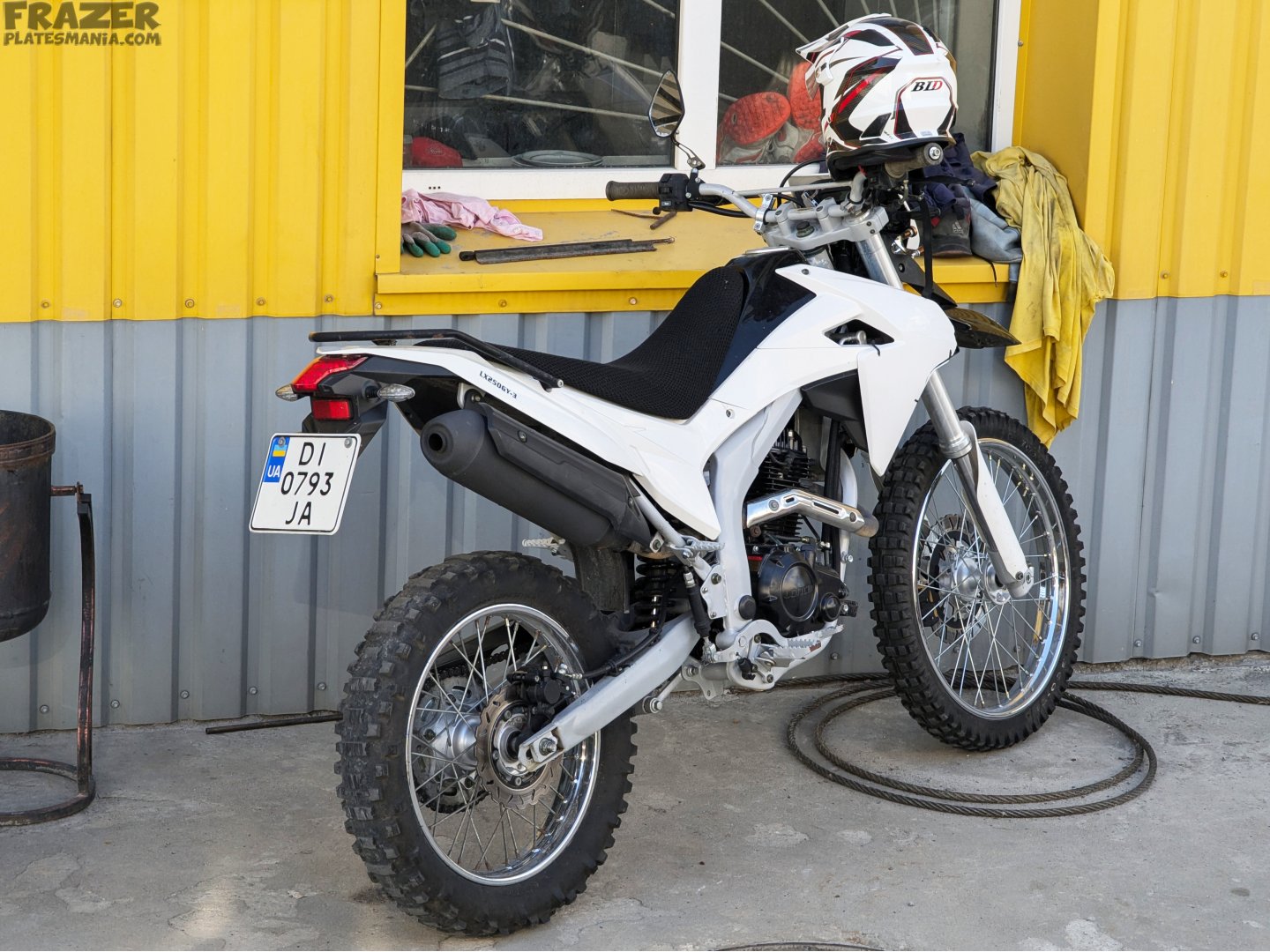 DI 0793 JA, Loncin LX 