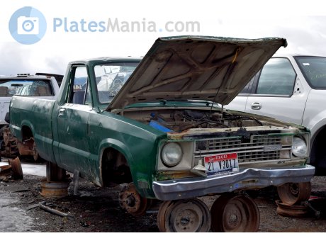 2T V3017, Ford Courier