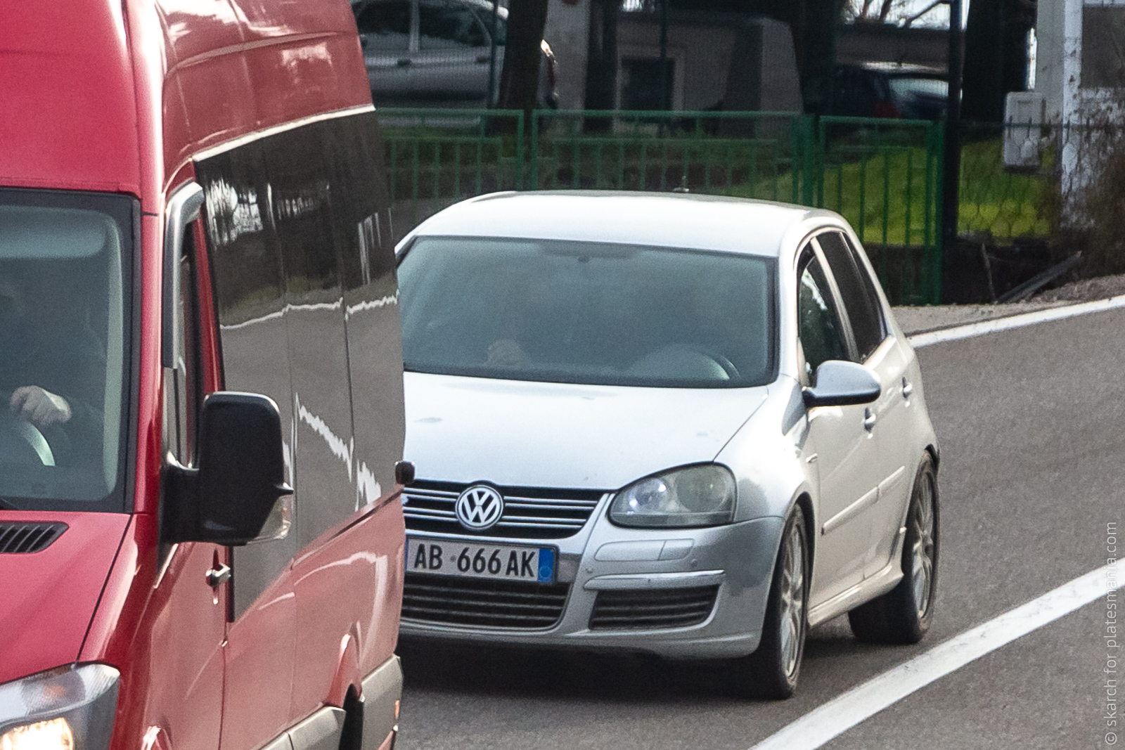 AB 666 AK, Volkswagen Golf 5th gen 5-door Hatch (1K1), 2003–2008